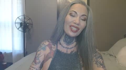 Snapshot of mizxtrix chatting on December 27, 3:59 pm MizXtrix online show from December 27, 3:59 pm