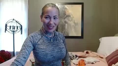 Snapshot of mizxtrix chatting on October 27, 7:07 pm MizXtrix online show from October 27, 7:07 pm