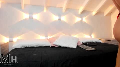 mizzhell_ online show from November 23, 12:49 pm