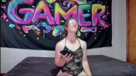 Snapshot of mizzkittay chatting on January 15, 4:57 am MizzKittay online show from January 15, 4:57 am