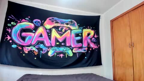 Snapshot of mizzkittay chatting on January 22, 4:23 am MizzKittay online show from January 22, 4:23 am