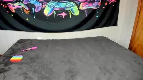 Snapshot of mizzkittay chatting on January 22, 7:25 am MizzKittay online show from January 22, 7:25 am