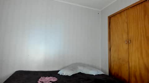 Snapshot of mizzkittay chatting on February 19, 10:01 am MizzKittay online show from February 19, 10:01 am