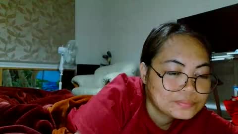 Snapshot of mizzmay chatting on November 14, 9:08 am Mizzmay online show from November 14, 9:08 am