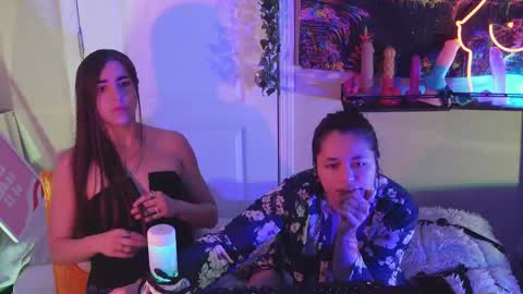 Hera  Tethra Bathtub stream  20k followers  Ask about our custom videos3 online show from February 10, 5:52 pm