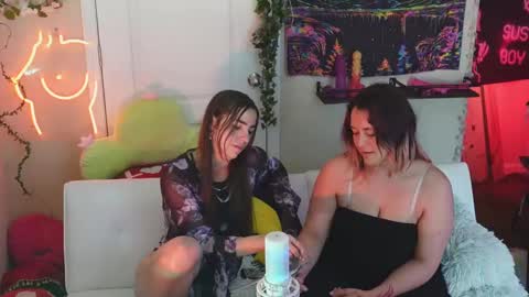 Hera  Tethra Bathtub stream  20k followers  Ask about our custom videos3 online show from March 12, 7:06 pm