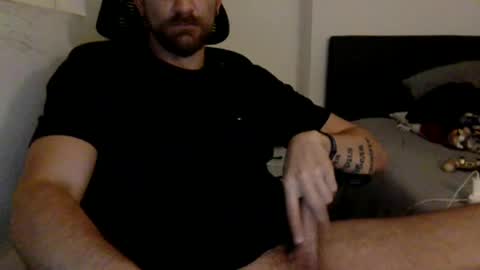 Snapshot of mkmarkets chatting on March 4, 7:58 am Hrny Lat .. online show from March 4, 7:58 am