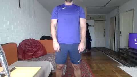 shy athlete online show from January 4, 6:41 am