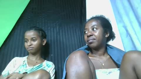 Snapshot of mmerela chatting on March 1, 9:39 pm mmerela online show from March 1, 9:39 pm