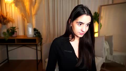 milkyway  online show from December 3, 6:06 pm