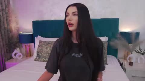 Jessie online show from July 27, 11:12 pm