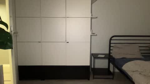 mmminnie online show from October 12, 6:51 pm