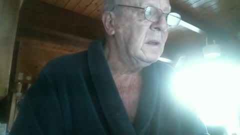 Snapshot of mmrstp chatting on December 4, 11:52 am mmrstp online show from December 4, 11:52 am