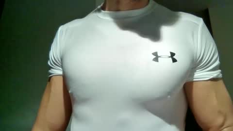 Snapshot of mmuscularman chatting on February 11, 6:40 am mmuscularman online show from February 11, 6:40 am