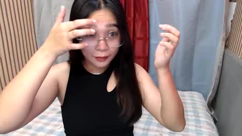 mnopxx33 online show from October 14, 2:56 am