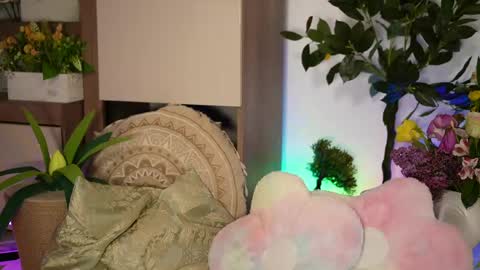 Snapshot of moan_4_you chatting on April 18, 7:58 pm Ruxxx online show from April 18, 7:58 pm