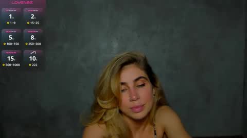 Snapshot of moanamo chatting on March 7, 2:14 pm Princess Moana online show from March 7, 2:14 pm