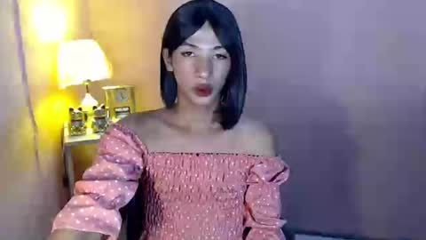 Snapshot of mocha_locca chatting on January 17, 9:06 am Mocha Locca online show from January 17, 9:06 am