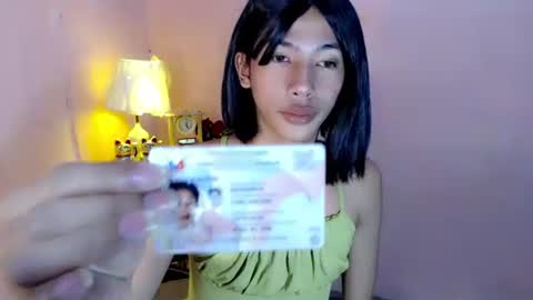 Snapshot of mocha_locca chatting on February 17, 2:42 am Mocha Locca online show from February 17, 2:42 am