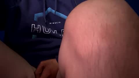 Snapshot of mochaandcreme chatting on December 9, 7:50 am mochaandcreme online show from December 9, 7:50 am