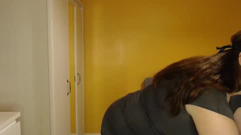 Snapshot of mockingjay3001 chatting on October 23, 5:33 pm Mockingjay3001 online show from October 23, 5:33 pm