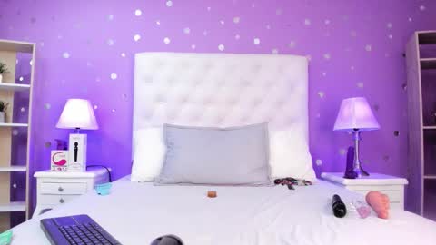 Sophia  online show from October 18, 7:25 pm