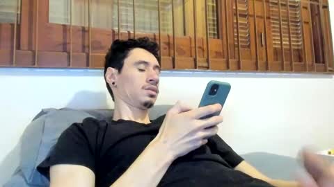 Snapshot of moderdelier chatting on December 28, 3:15 pm DigBreed online show from December 28, 3:15 pm