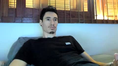 Snapshot of moderdelier chatting on December 28, 7:01 pm DigBreed online show from December 28, 7:01 pm