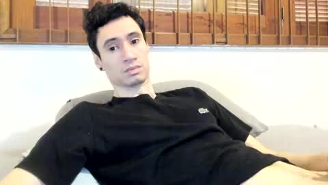 Snapshot of moderdelier chatting on January 14, 8:26 pm DigBreed online show from January 14, 8:26 pm