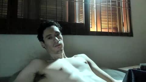 Snapshot of moderdelier chatting on January 24, 7:28 pm DigBreed online show from January 24, 7:28 pm