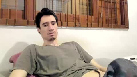 Snapshot of moderdelier chatting on January 30, 7:15 pm DigBreed online show from January 30, 7:15 pm