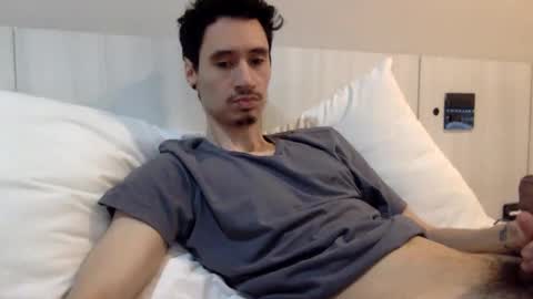 Snapshot of moderdelier chatting on March 4, 6:07 pm DigBreed online show from March 4, 6:07 pm