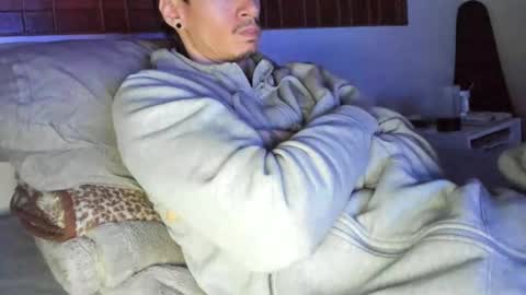 Snapshot of moderdelier chatting on September 28, 1:16 pm DigBreed online show from September 28, 1:16 pm