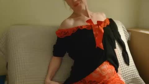 Snapshot of modesta1413 chatting on February 11, 10:37 pm Aurora online show from February 11, 10:37 pm