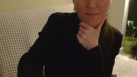 Aurora online show from April 3, 9:02 pm