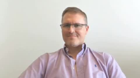 Snapshot of moe_001 chatting on December 4, 6:16 pm Moe online show from December 4, 6:16 pm