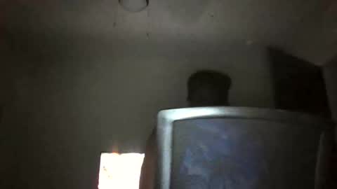 Snapshot of moed1987 chatting on October 28, 4:49 am Carluv99 online show from October 28, 4:49 am