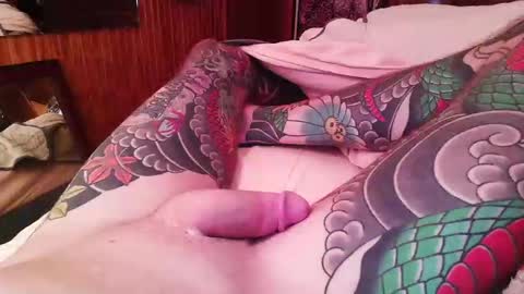 moeron40 online show from November 4, 4:33 am