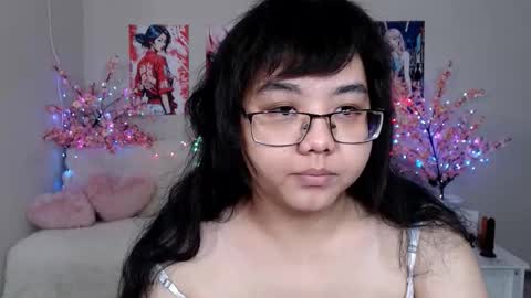 Molly online show from February 1, 4:11 am