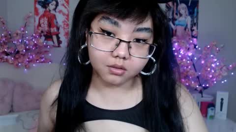 Molly online show from April 10, 3:45 am