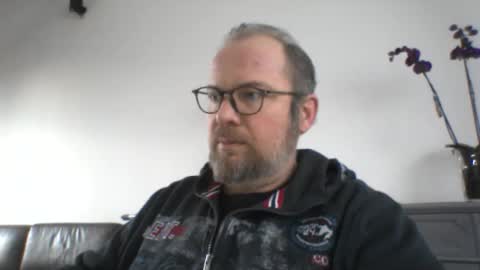 mofu781s online show from January 28, 7:43 am