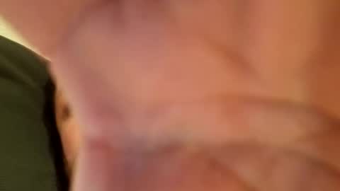 Snapshot of moh0964758146 chatting on May 14, 6:15 pm moh0964758146 online show from May 14, 6:15 pm