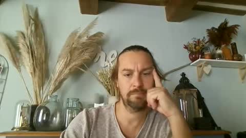 Julien online show from October 13, 12:27 pm