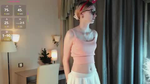 Laura online show from December 21, 1:02 am