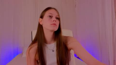 Snapshot of mol1y_kitten chatting on October 2, 9:22 pm Molly online show from October 2, 9:22 pm