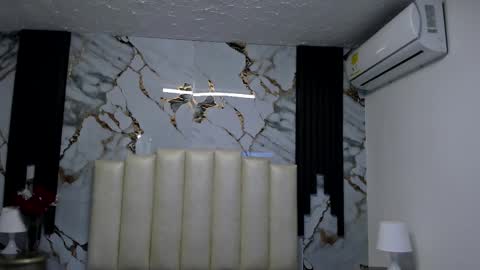 Hey Guys  Im Mollie online show from November 20, 12:27 pm