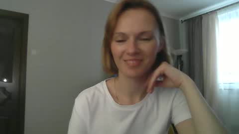 Snapshot of mollilove chatting on June 4, 3:40 pm mollilove online show from June 4, 3:40 pm