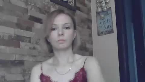 Snapshot of mollilove chatting on June 13, 8:34 am mollilove online show from June 13, 8:34 am