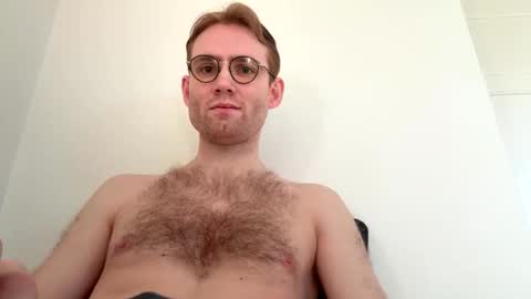 Snapshot of molliter chatting on February 10, 1:48 pm molliter online show from February 10, 1:48 pm