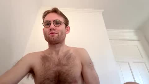 Snapshot of molliter chatting on February 24, 1:31 pm molliter online show from February 24, 1:31 pm